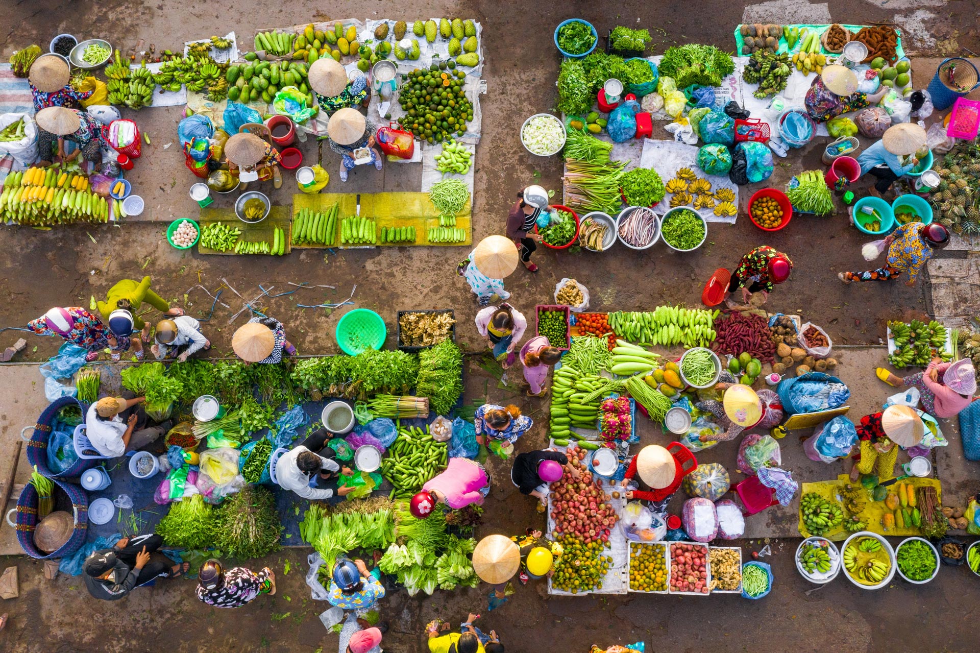 /fm/Files//Pictures/Ido Uploads/Asia/Vietnam/Food/Mekong Delta - Vi Thanh Food Market Top View .jpg